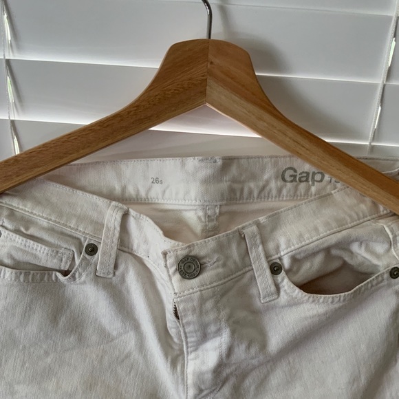 White Gap Skinny Jeans - Picture 2 of 6